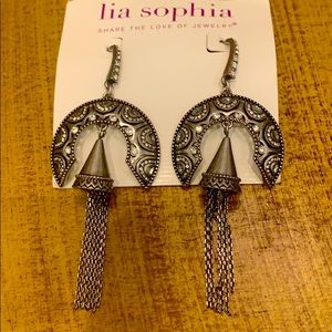 Brand new! Never worn LIA SOPHIA earrings!